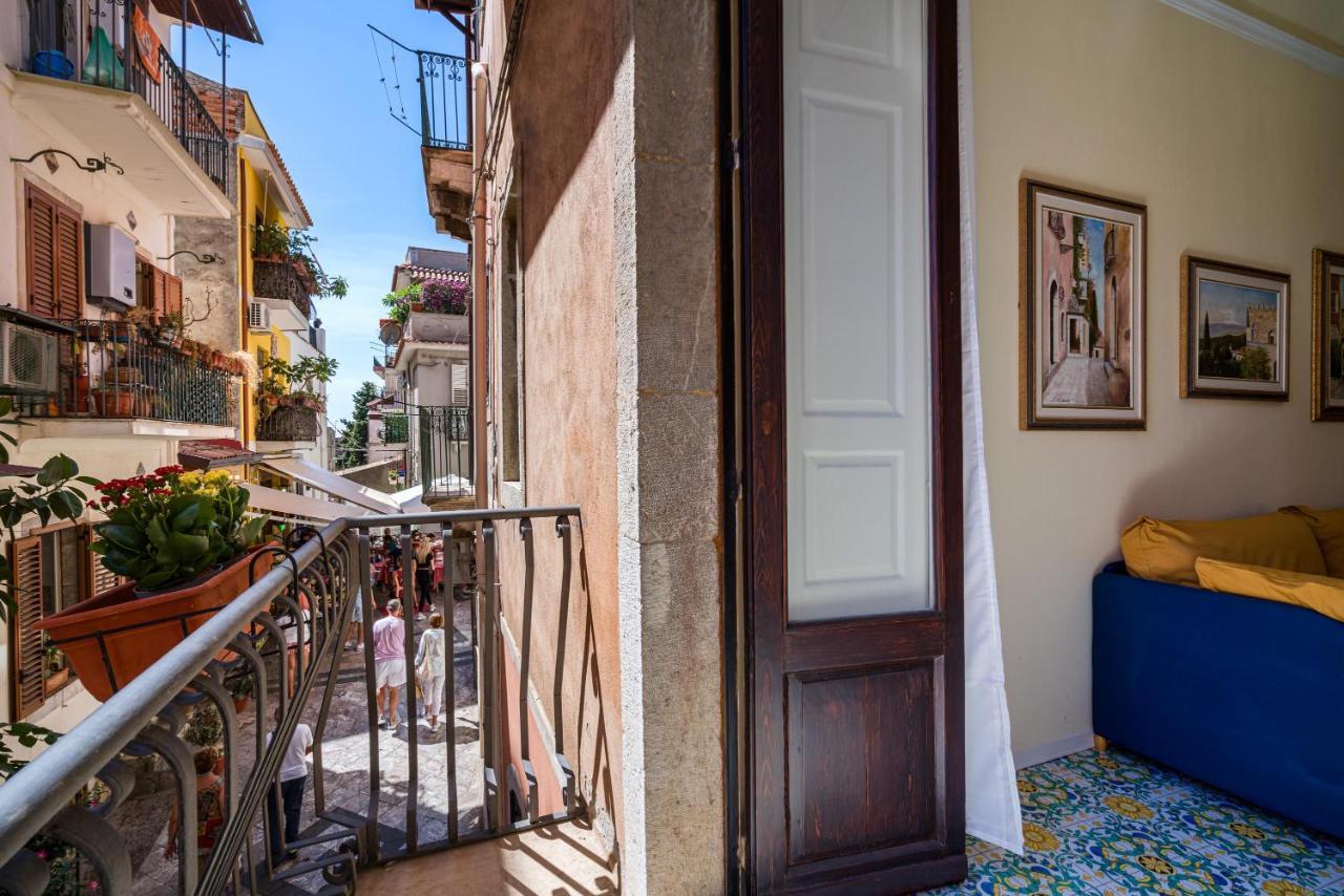 Blondie Taormina Exterior foto